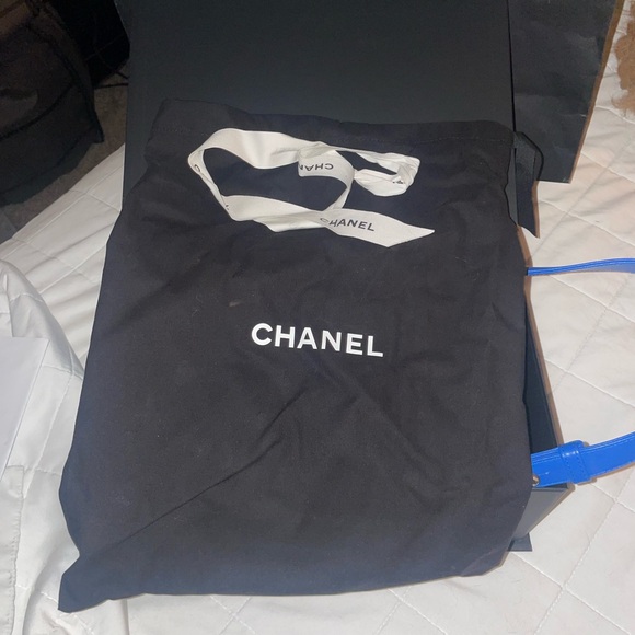 😍💙Chanel Blue chevron quilted  Shoulder Bag with Chain Boy Bag - Picture 13 of 16